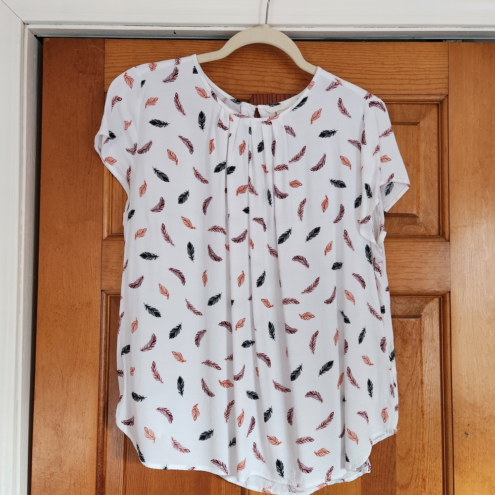 White Feather Print Women's Top